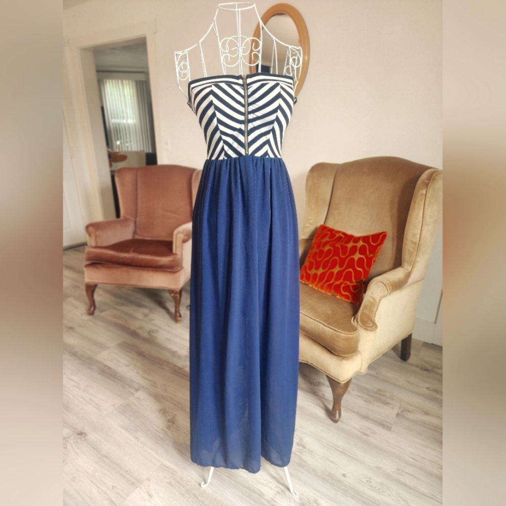 White and navy strapless dress